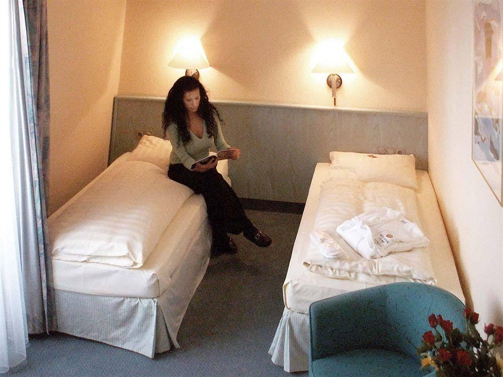 Отель Mercure Zuffenhausen Штутгарт